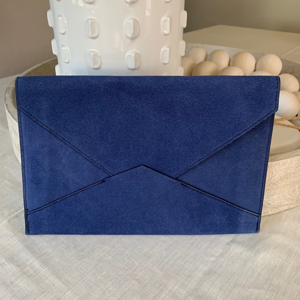 🎉REDUCED🎉 New Listing! NWT 🏷 BR Envelope Bag